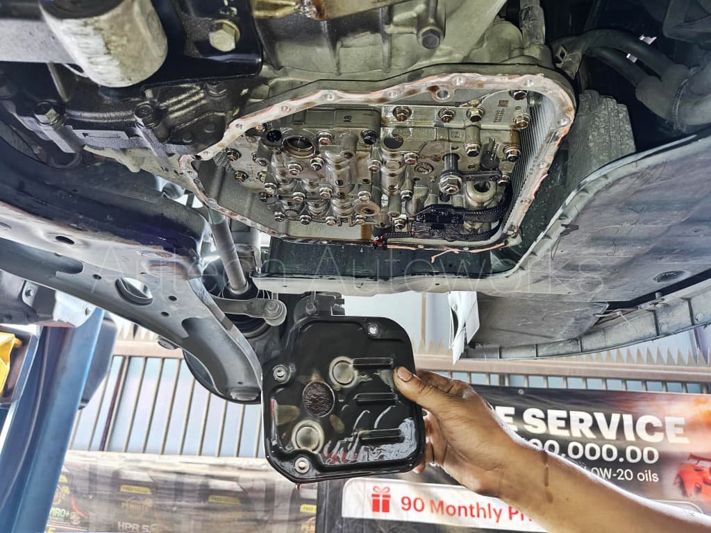 Hybrid cell voltage balancing procedures at Autech Autoworks